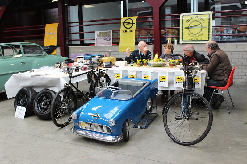 7de Oldtimerbeurs te Genk (51).JPG